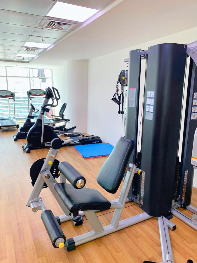 5 Star Serviced Apartment With Beach Access In The Heart Of Dubai Marina Free Welcome Gift Box Upon Arrival Exterior photo