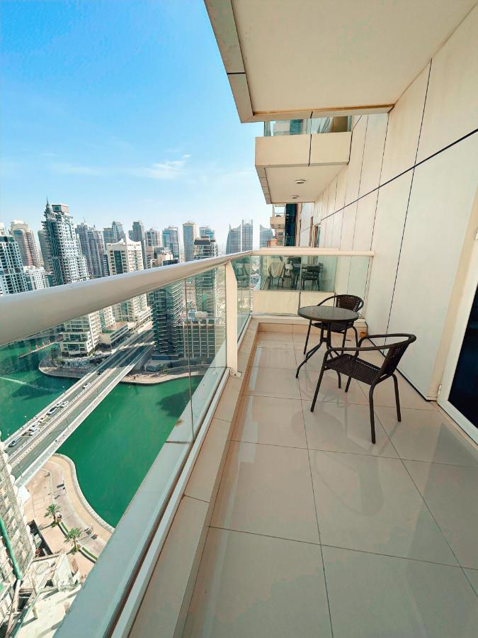 5 Star Serviced Apartment With Beach Access In The Heart Of Dubai Marina Free Welcome Gift Box Upon Arrival Exterior photo